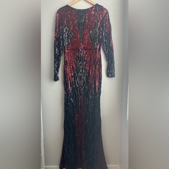 Goddiva Sequin Gown - Picture 3 of 4